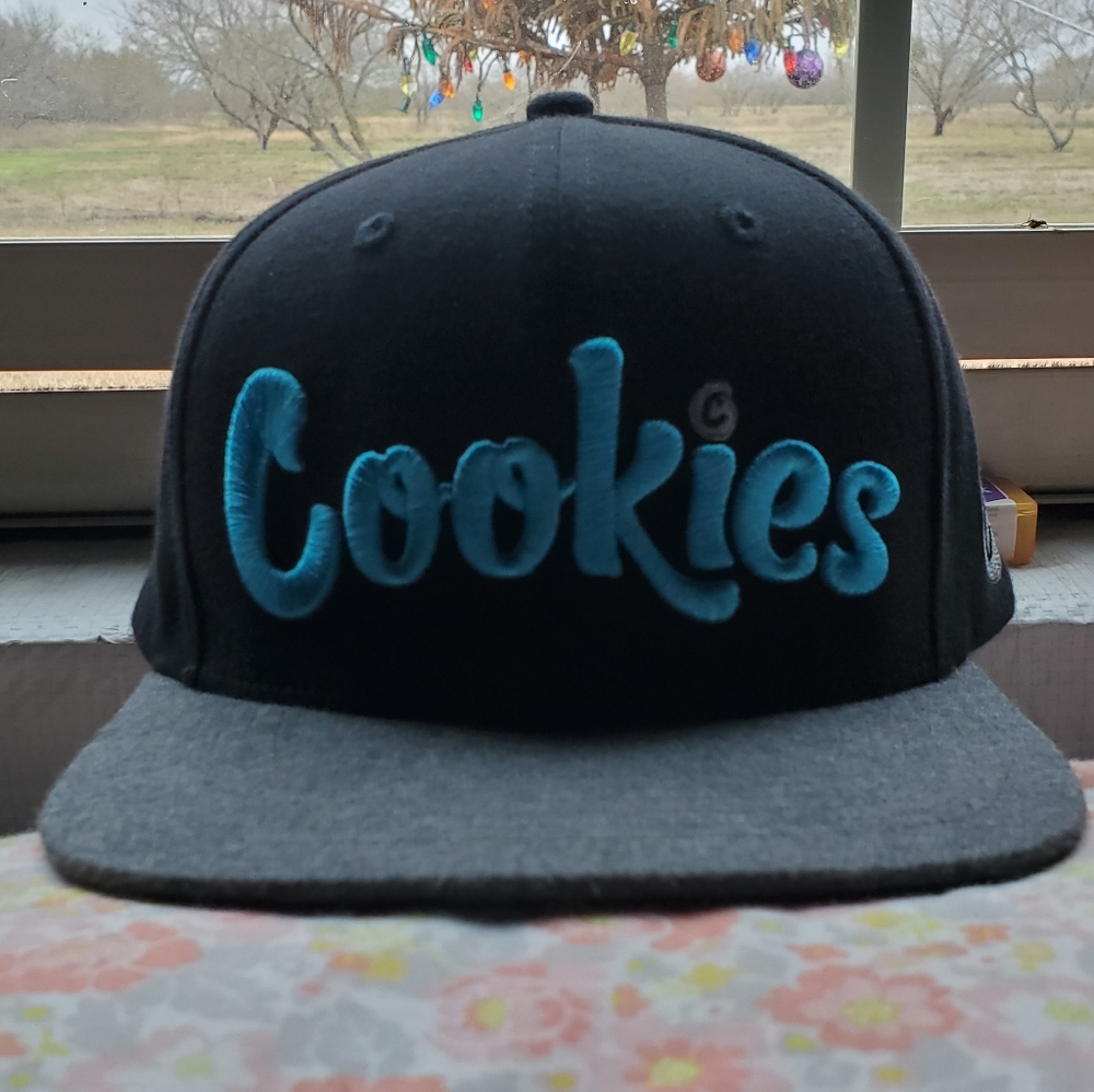 NEW Cookies SF Erry’body Eats Embroidered Snapback